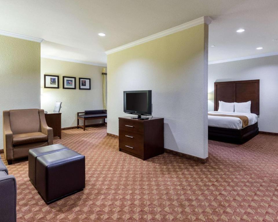 Comfort Suites Near Nasa - Clear Lake Уебстър Екстериор снимка