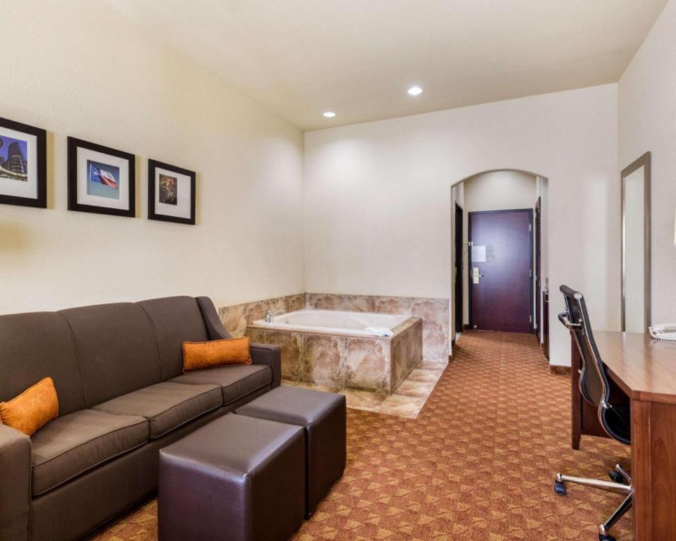 Comfort Suites Near Nasa - Clear Lake Уебстър Екстериор снимка
