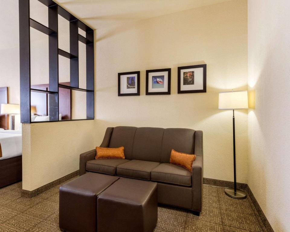 Comfort Suites Near Nasa - Clear Lake Уебстър Екстериор снимка